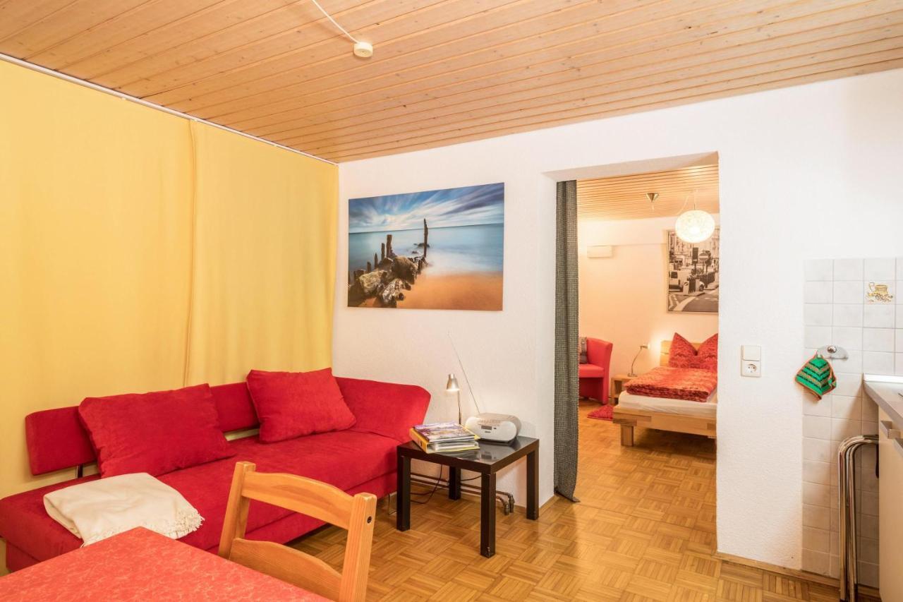 Haus Sonnenschein Gartentraum Apartment Bermatingen Bagian luar foto